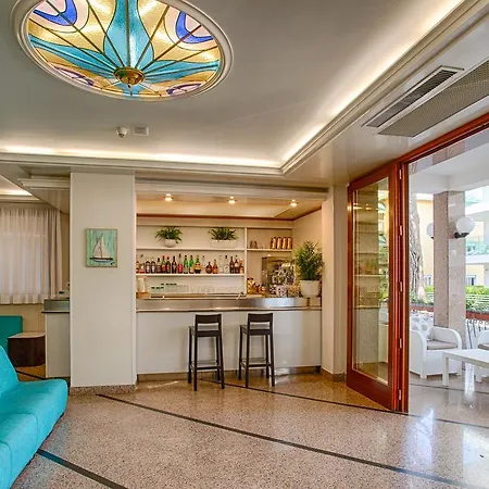 Hotel Eugenia 3*