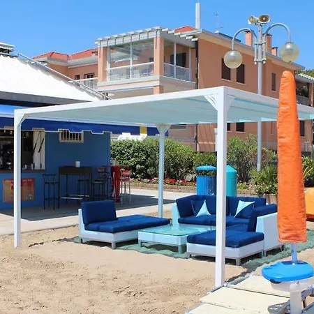 Hotel Villa Eugenia 3*