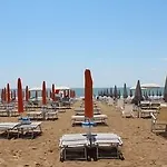 Eugenia Hotel 3*